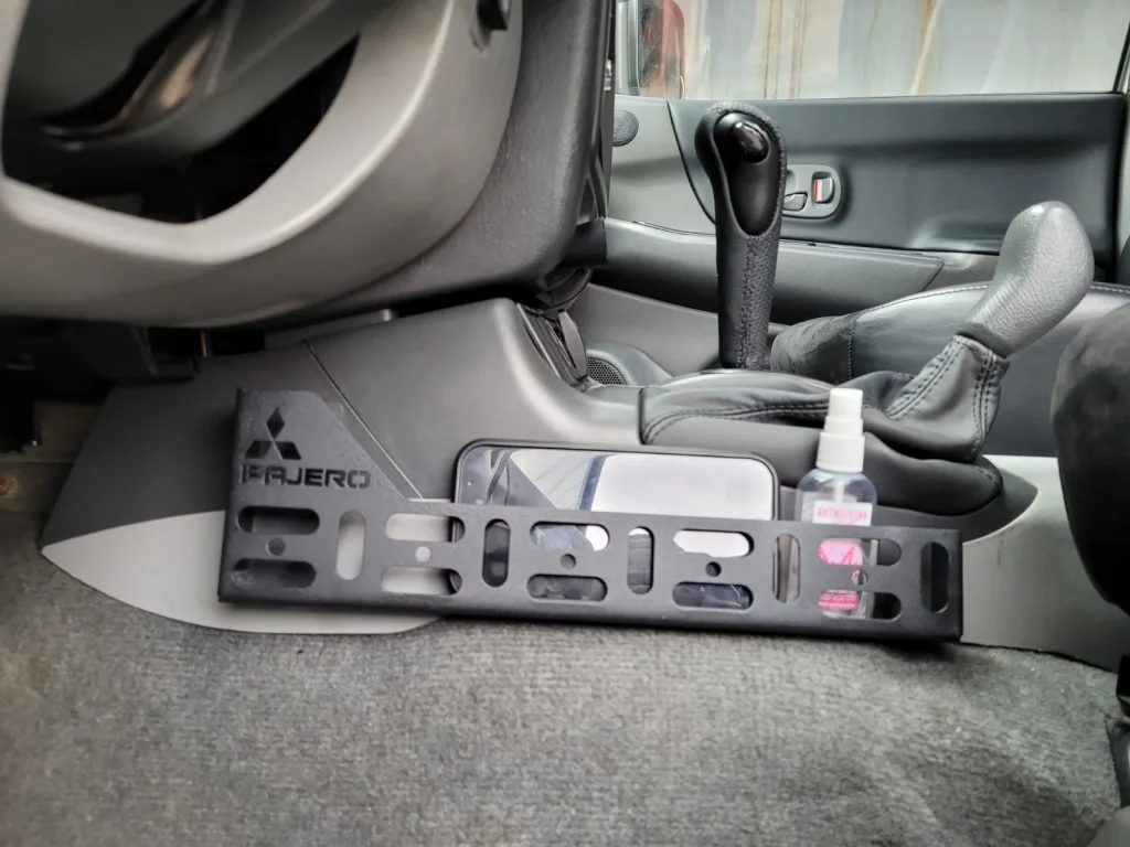 Органайзер-кишеня на консоль