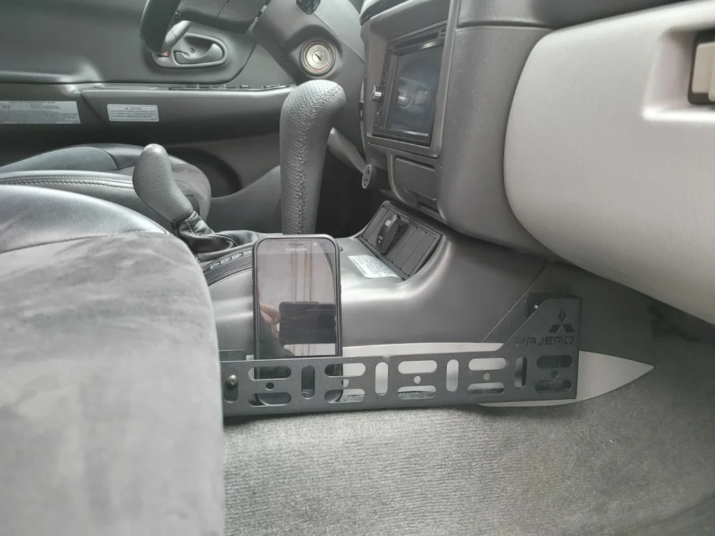 Органайзер-кишеня на консоль