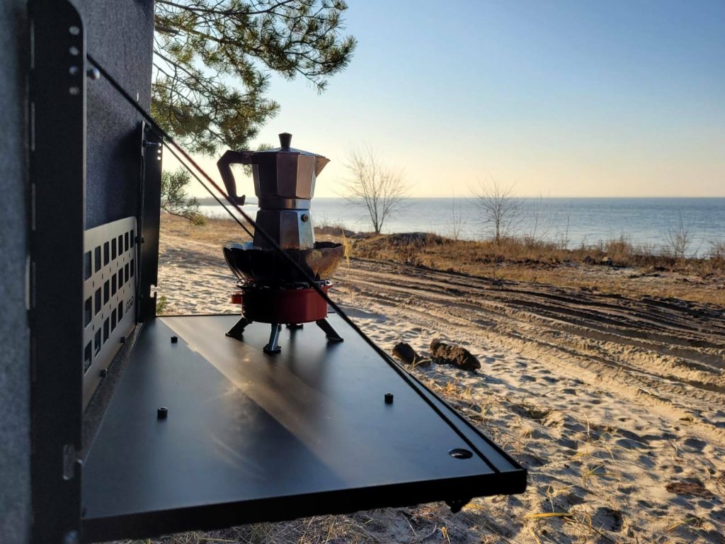 Відкидний стіл на двері багажника Toyota Land Cruiser Prado 150/Lexus GX 460, короткий