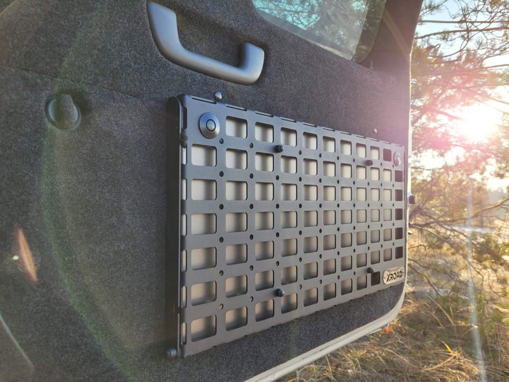 Відкидний стіл на двері багажника Toyota Land Cruiser Prado 120/Lexus GX 470, короткий