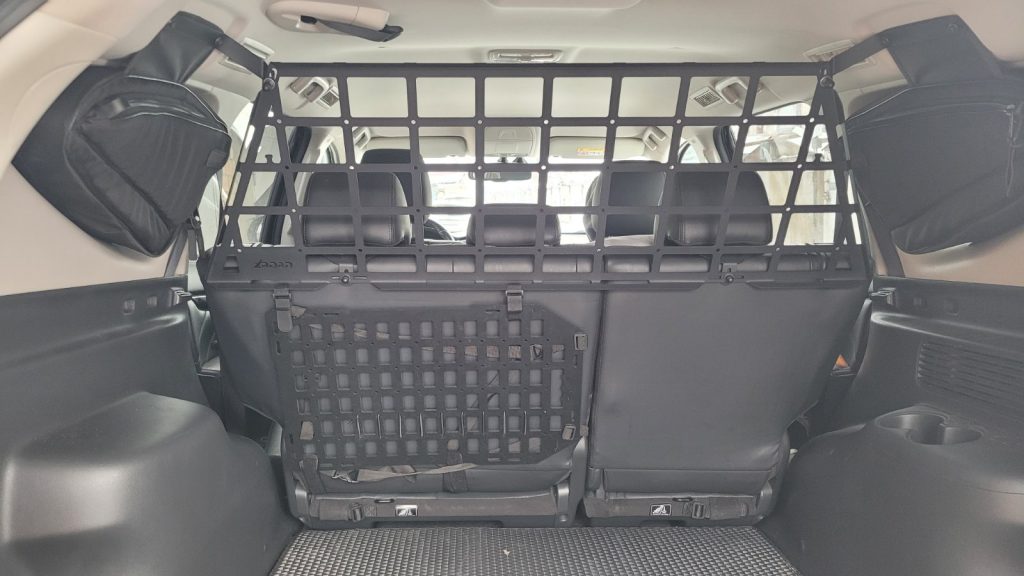 Термосумка-органайзер на вікно багажника Mitsubishi Pajero Sport 3 (2014+)