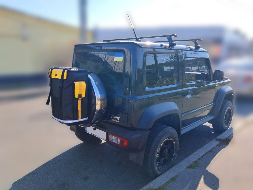 Сумка на запасне колесо на двері багажника