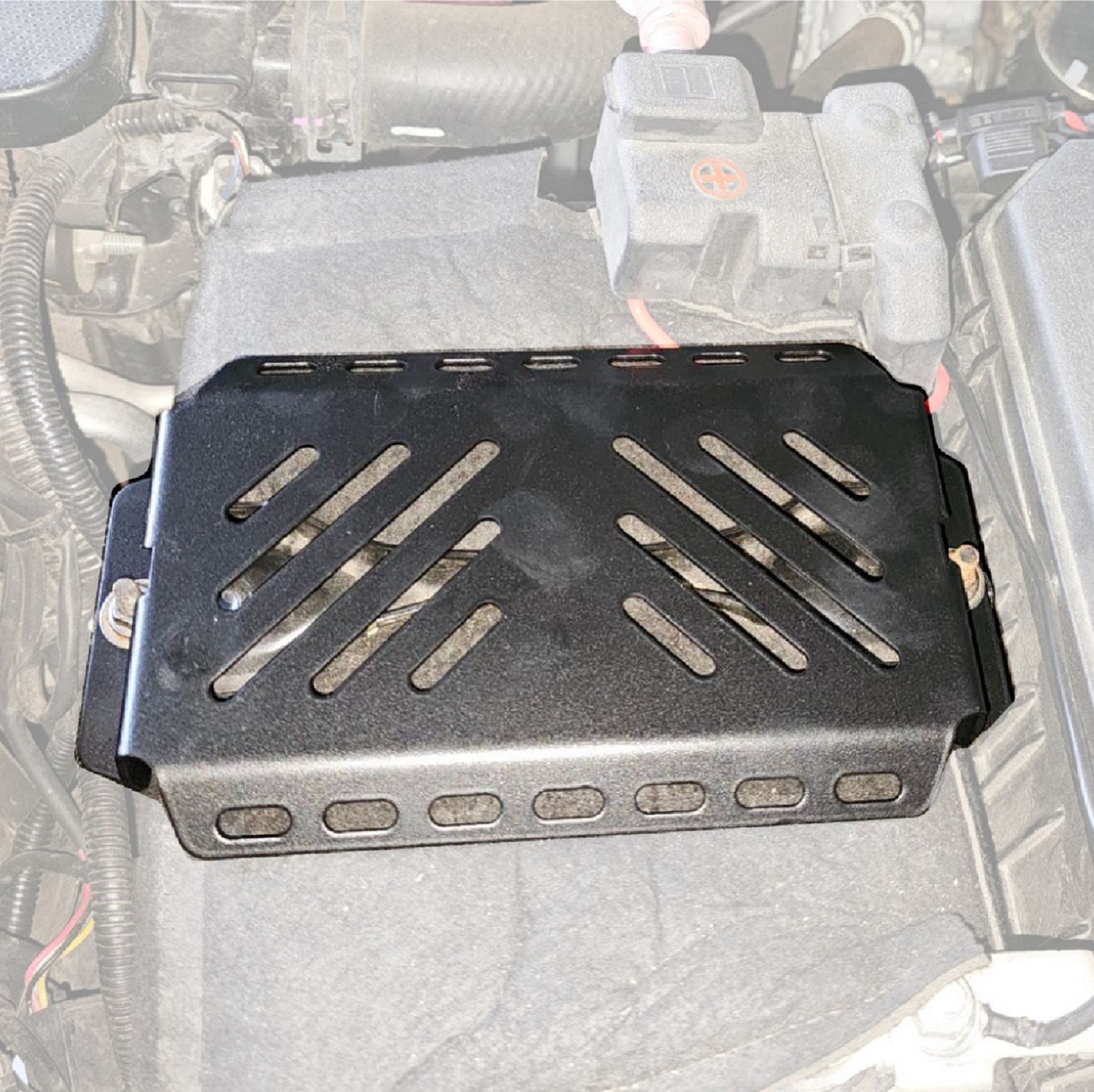 Кріплення на акумулятор для додаткових реле і запобіжників